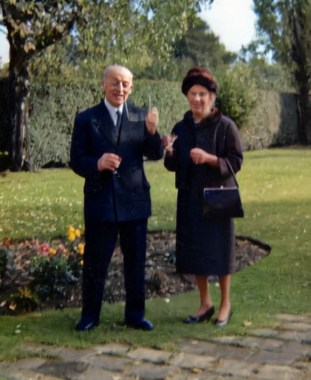 FarrenMIldred in garden